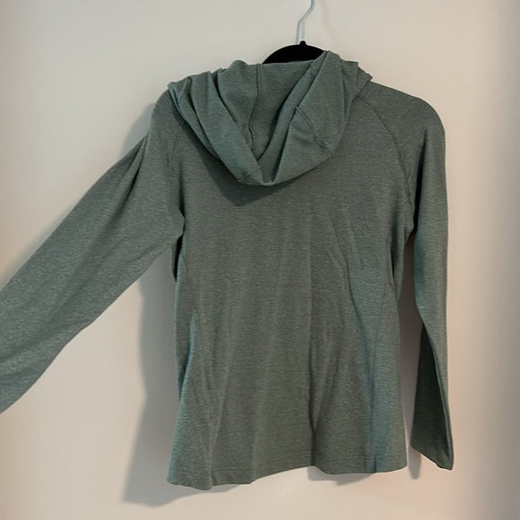 Halley Hansen Lightweight Hoodie - Picture 3 of 3